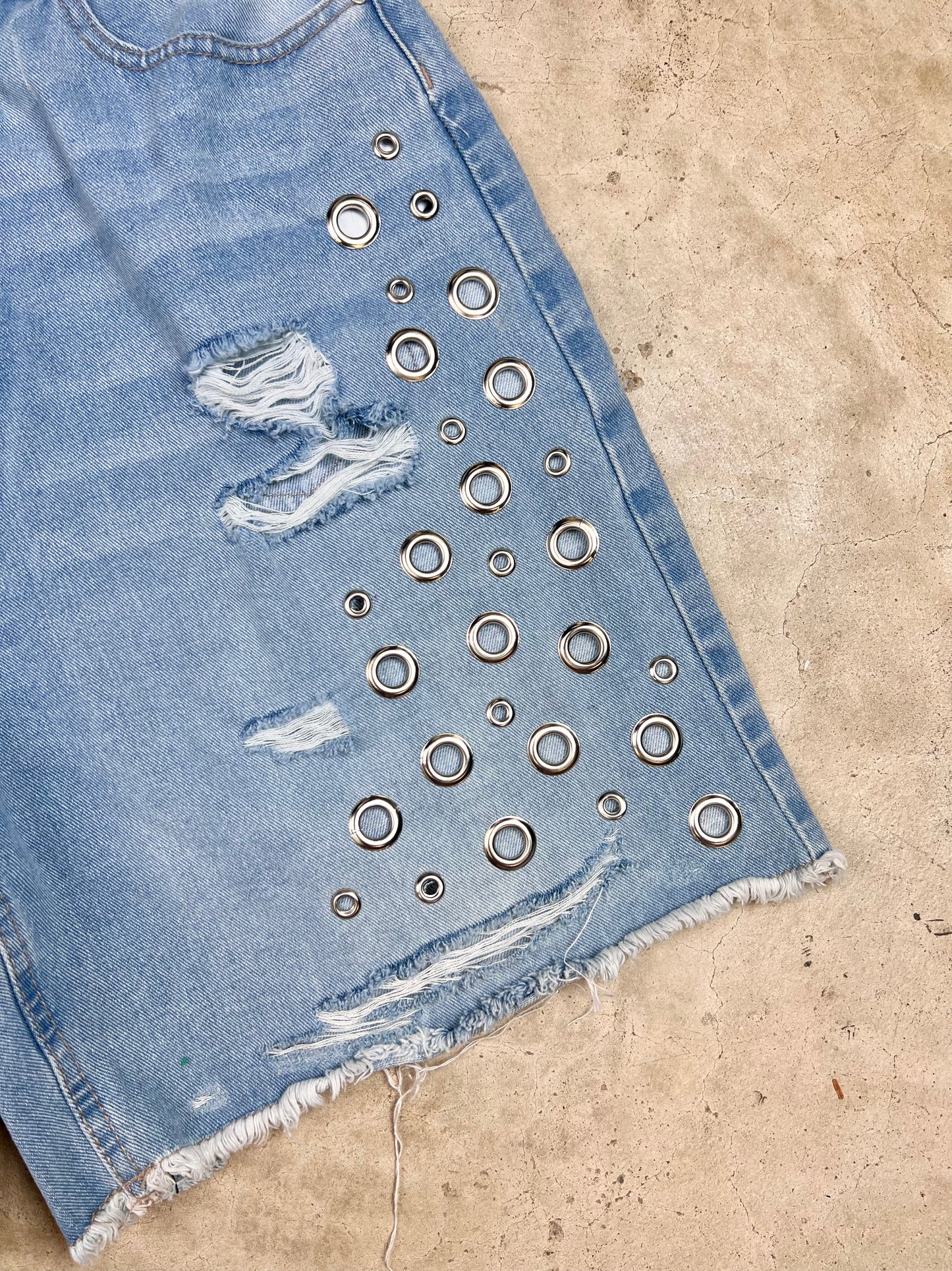 *Discounted - The Grommet Denim Shortz - 13 / 34"