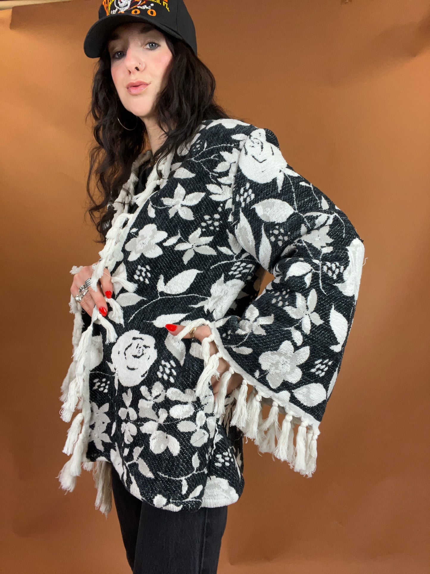Floral Fringe Blanket Cardigan - L/XL