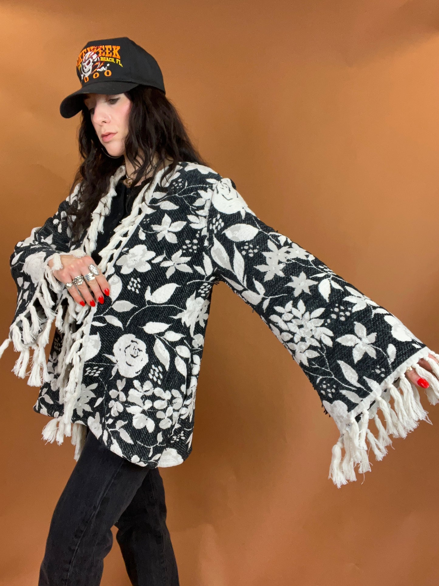 Floral Fringe Blanket Cardigan - L/XL