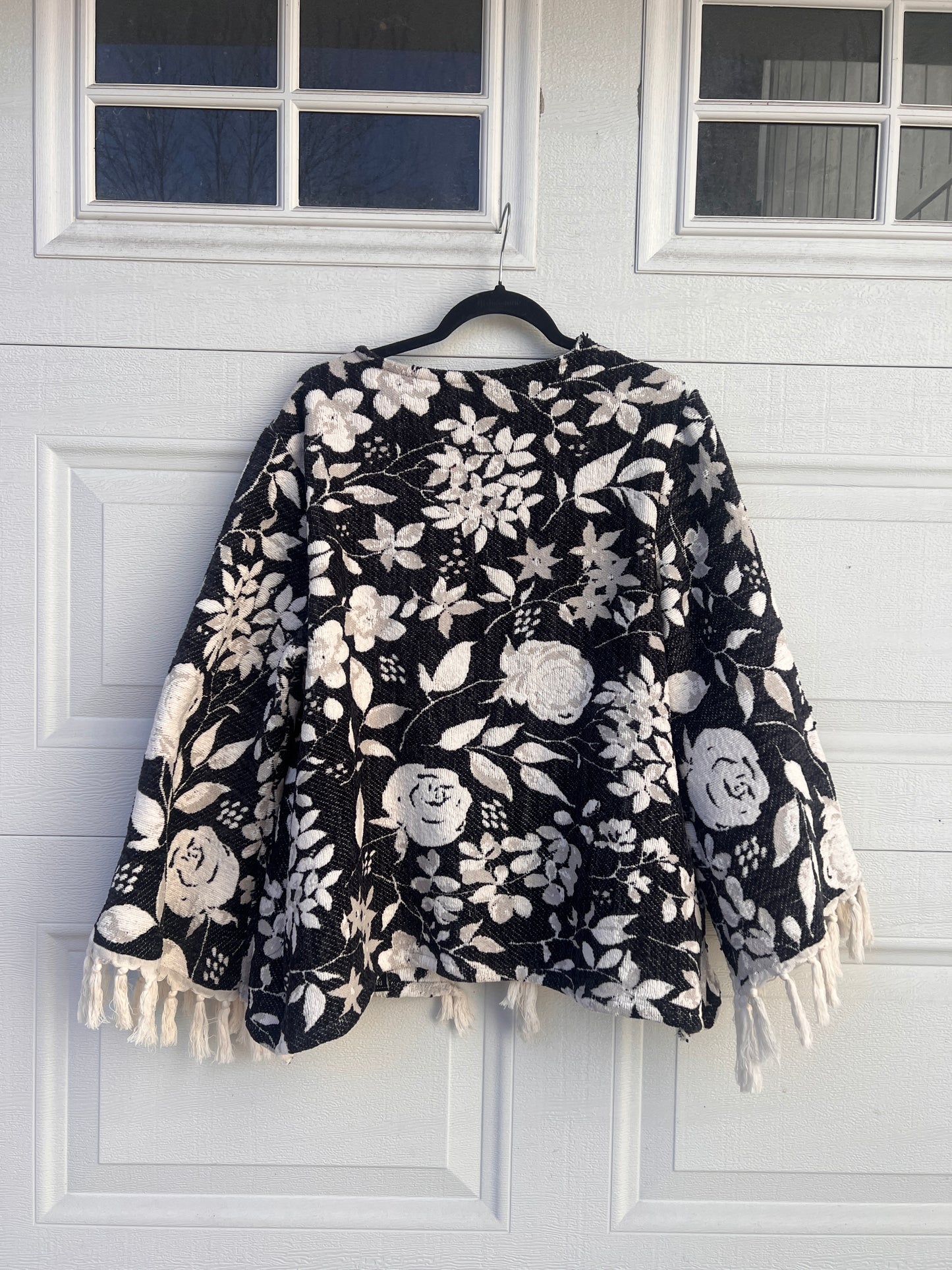 Floral Fringe Blanket Cardigan - L/XL