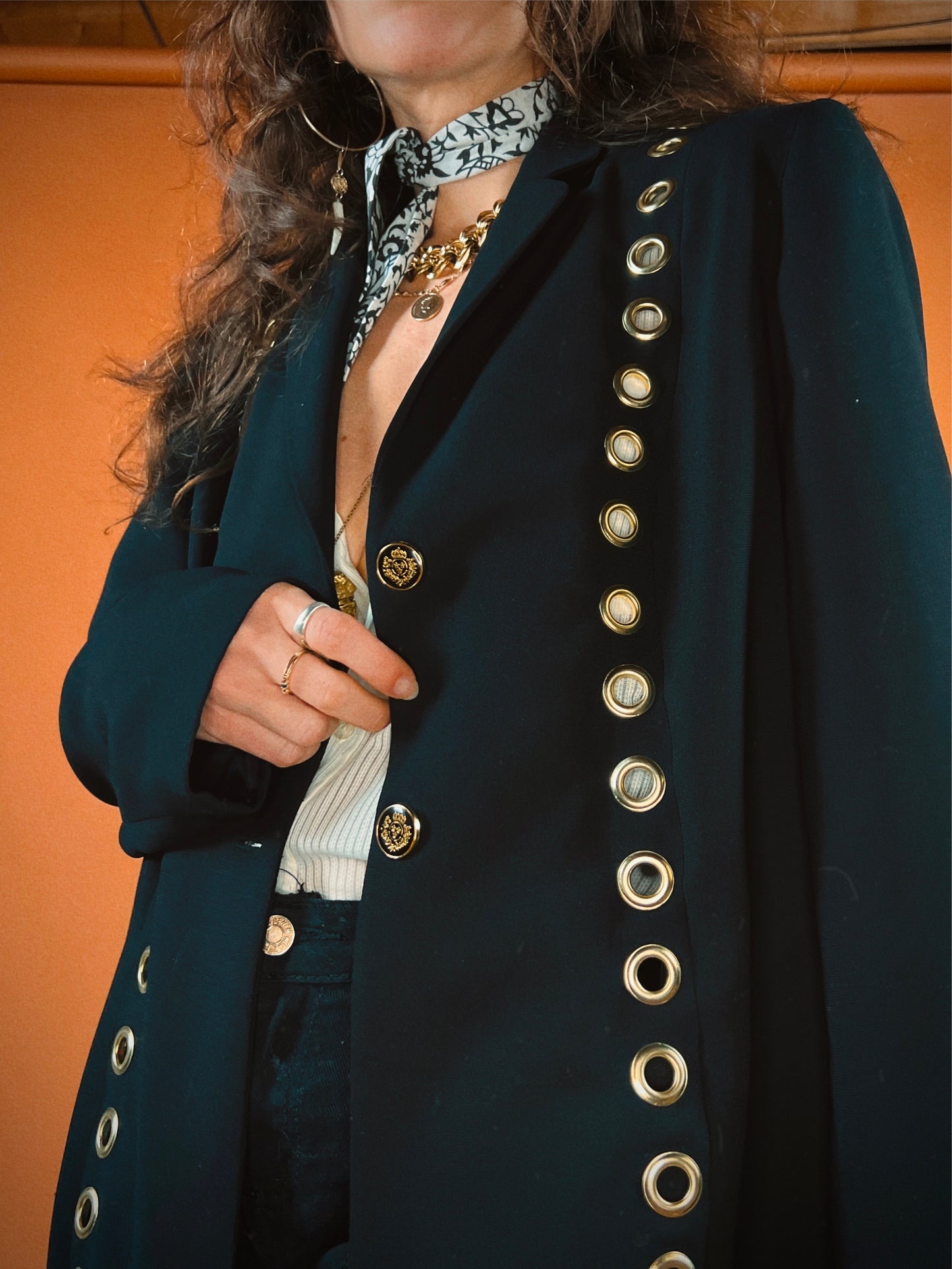 The Long Grommet Blazer - L