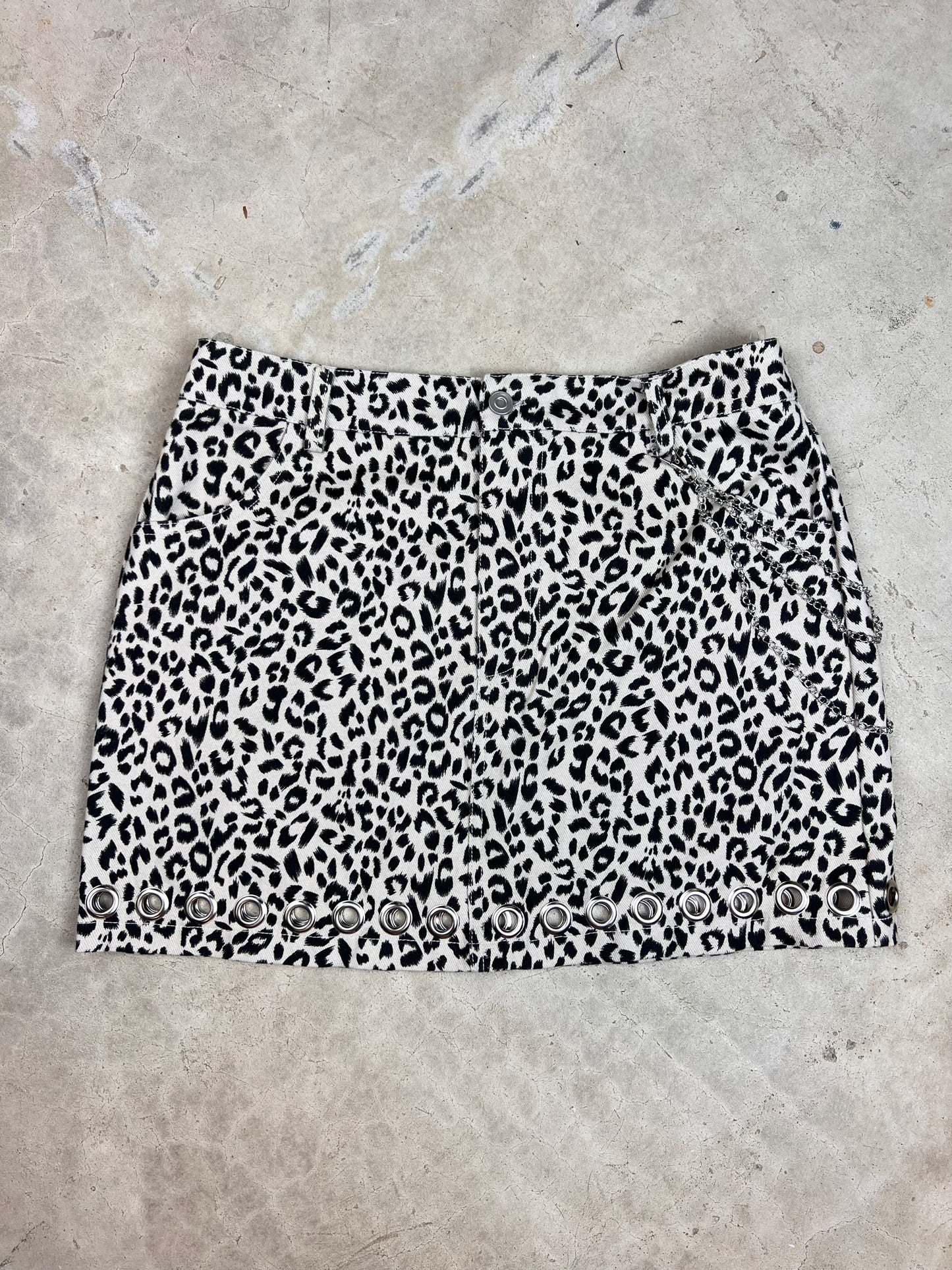 The Grommet Leopard Mini Skirt - L / 31"