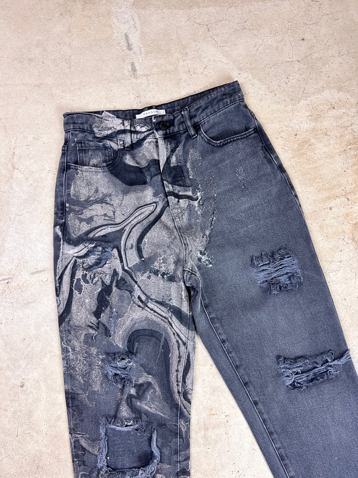 The Marbled Grey Relaxed Jeans - 25/26"