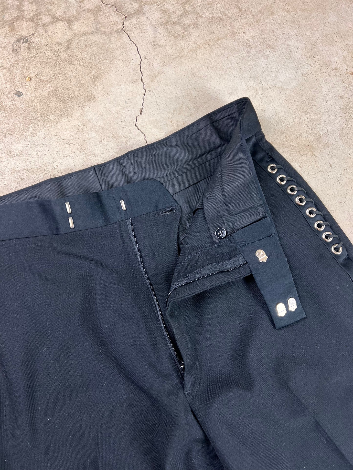 The Tuxedo Grommet Trouser - 33"